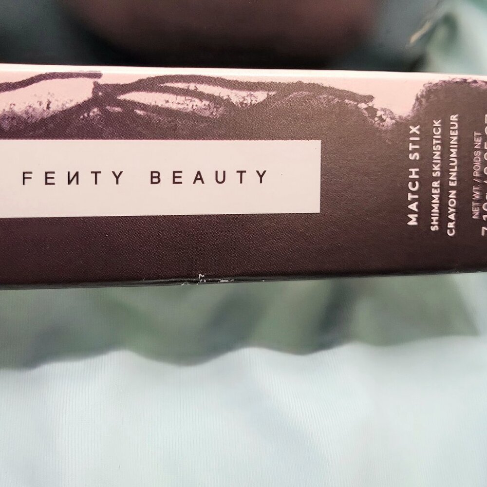 FENTY BEAUTY Match Stix